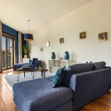 Charming Apartment Overlooking The Amsterdam Canals